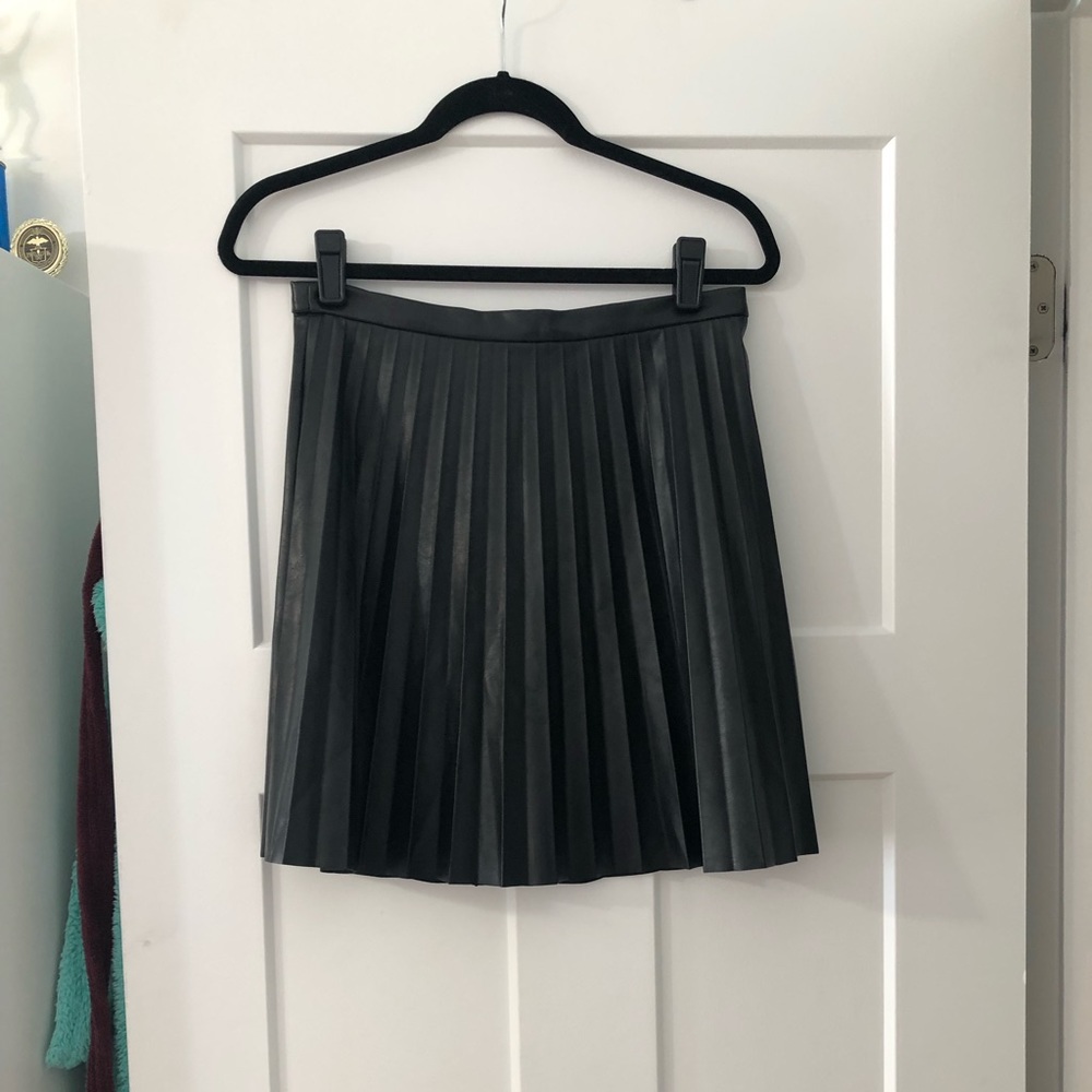 Faux Leather pleated skirt